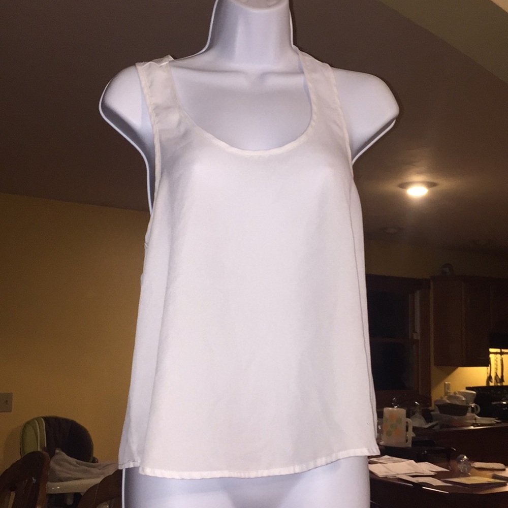 White tank